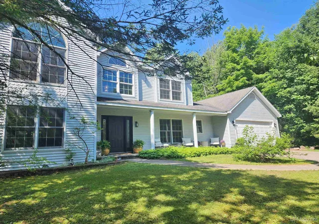 Photo 3 of Single family home for sale at 1206 Maple Ln, Houghton, MI 49931 | MLS# 50217935 | Listing updated on 2026-09-12