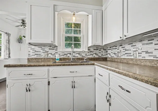 image of 125 Rosemary St, Grand Rapids, MI 49507 | MLS# 70545118