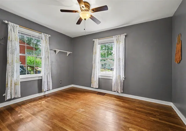 image of 125 Rosemary St, Grand Rapids, MI 49507 | MLS# 70545118