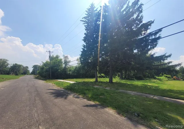Photo 2 of Land for sale at 9585 Iris St, Detroit, MI 48227 | MLS# 60319136 | Listing updated on 2026-08-15