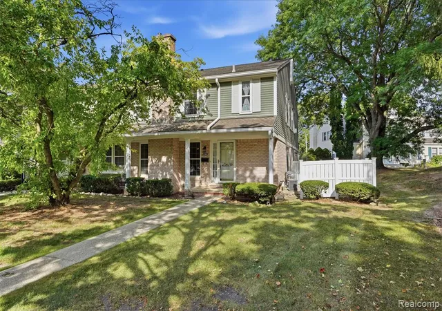 1st image of 20842 E Glen Haven Cir, Northville, MI 48167 2405 | MLS# 61023744