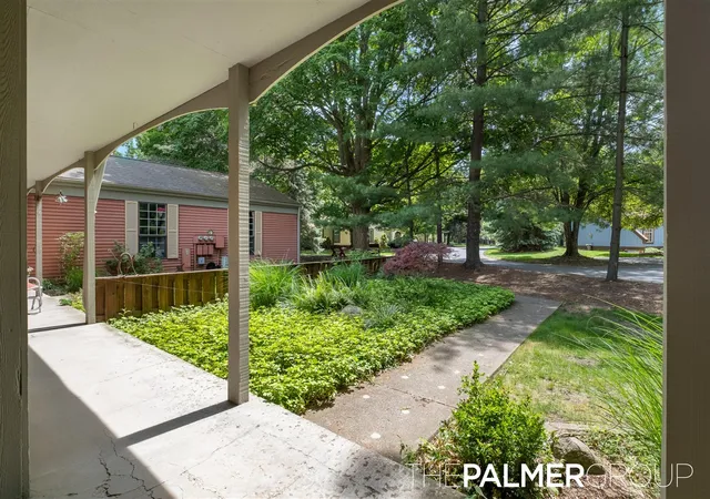 Homes for sale in Kentwood, MI | 2247 Whisper Cove Dr, Kentwood, MI 49508 | MLS# 70538560
