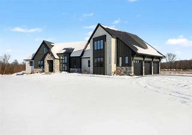 Photo 3 of Sale Pending at 3324 Hideaway Dr, Caledonia, MI 49316 | MLS# 70508823 | Listing updated on 2026-01-01