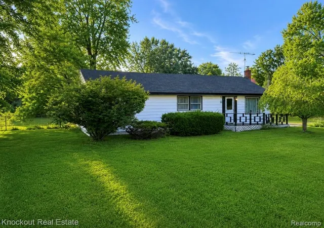 Homes for sale in Mount Morris, MI | 7151 Estrelle Ave, Mount Morris, MI 48458 | MLS# 60973205