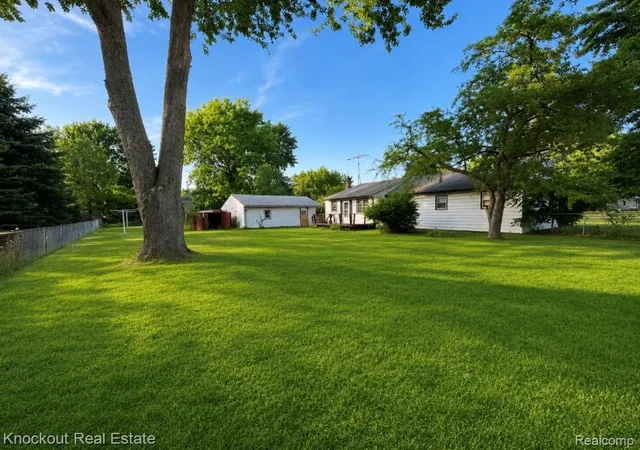 Photo 4 of Sale Pending at 7151 Estrelle Ave, Mount Morris, MI 48458 2146 | MLS# 60973205 | Listing updated on 2026-09-04