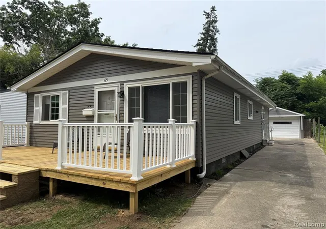 4th image of 65 E Princeton Ave, Pontiac, MI 48340 | MLS# 61018918