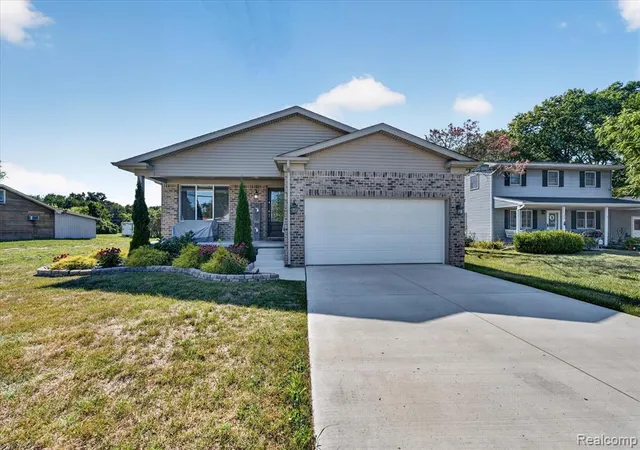 2nd image of 5110 Lathrop St, Trenton, MI 48183 | MLS# 61020951