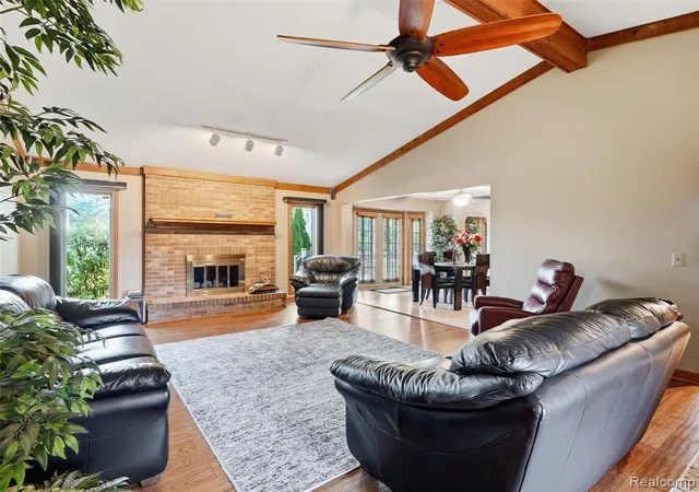Photo 2 of Single family home for sale at 20731 Truax Ln, Clinton Township, MI 48038 5604 | MLS# 61025267 | Listing updated on 2026-08-28