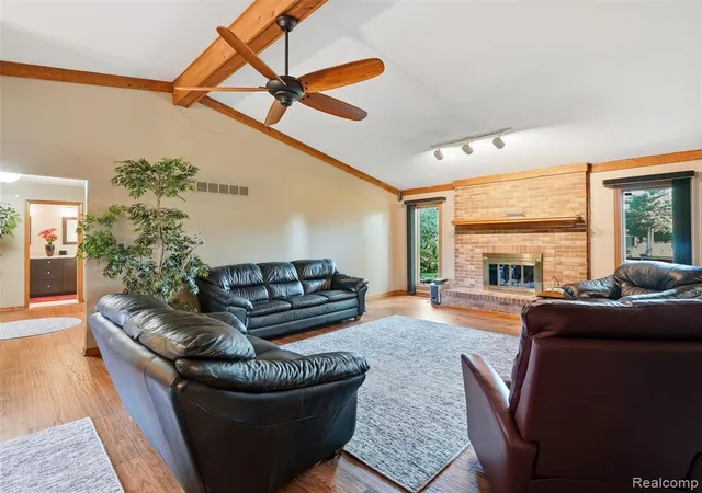 Photo 3 of Single family home for sale at 20731 Truax Ln, Clinton Township, MI 48038 5604 | MLS# 61025267 | Listing updated on 2026-08-28