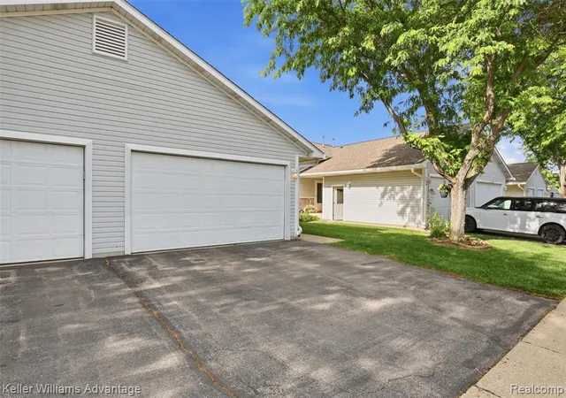 Homes for sale in Milan, MI | 572 River Pointe Ct, Milan, MI 48160 | MLS# 61003159