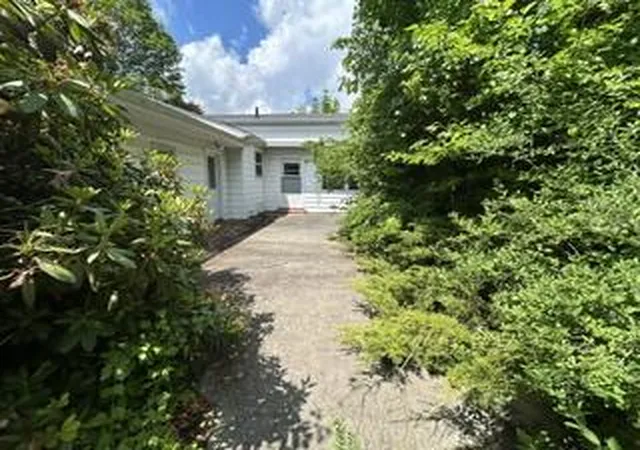 4th image of 2888 Clarice St, Kalamazoo, MI 49048 | MLS# 70537299