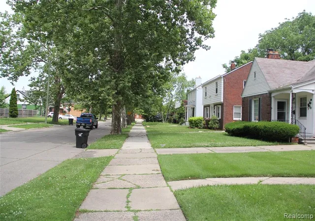 Homes for sale in Detroit, MI | 11470 E Lakepointe St, Detroit, MI 48224 1608 | MLS# 60968476