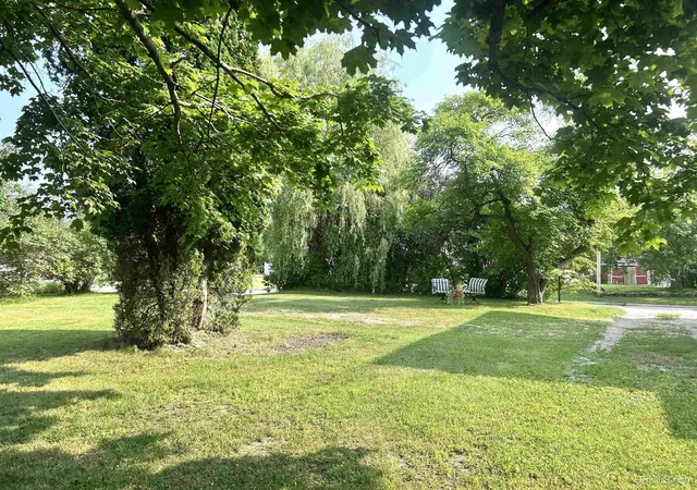 Photo 2 of Single family home for sale at 706 Michigan Ave, Manistique, MI 49854 | MLS# 50218785 | Listing updated on 2026-08-26