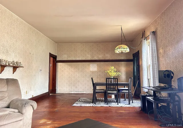 Photo 4 of House for sale at 706 Michigan Ave, Manistique, MI 49854 | MLS# 50218785 | Listing updated on 2026-10-06