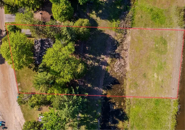 Photo 4 of Single family home for sale at 524 Hilo Rd, Gladwin, MI 48624 | MLS# 50210317 | Listing updated on 2026-09-24