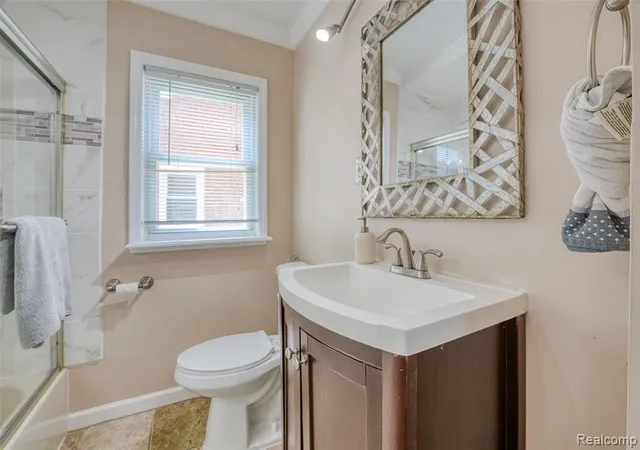 Photo 3 of Single family home for sale at 3100 Edgewood St, Dearborn, MI 48124 4118 | MLS# 61014021 | Listing updated on 2026-09-08