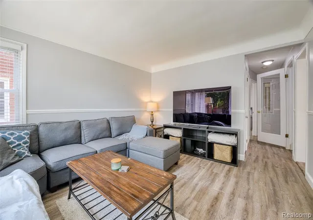 Photo 3 of Single family home for sale at 3100 Edgewood St, Dearborn, MI 48124 4118 | MLS# 61014021 | Listing updated on 2026-09-08