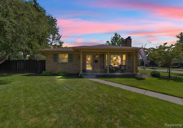 Photo 1 of Sale Pending at 2963 Truwood St, Trenton, MI 48183 1848 | MLS# 61015019 | Listing updated on 2026-08-26