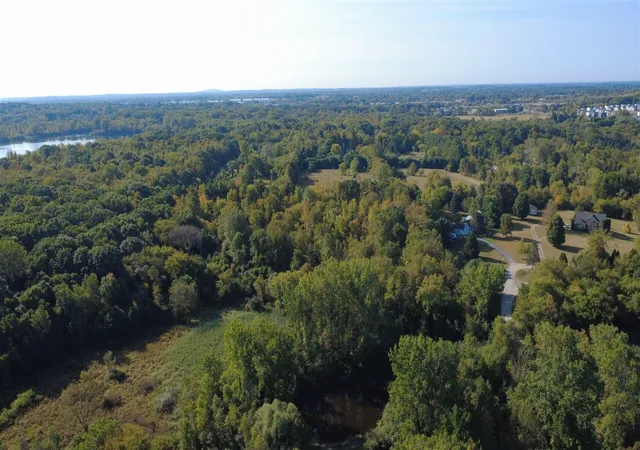 2nd image of 727 W W Maple Road Road, Milford, MI 48381 | MLS# 70495636