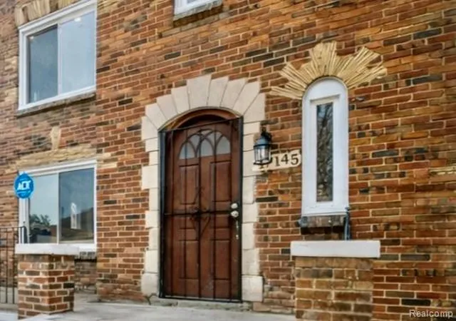 2nd image of 17145 Wisconsin St, Detroit, MI 48221 | MLS# 60988285