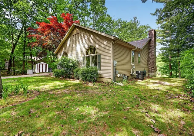 Homes for sale in Allegan, MI | 1286 Bridge Rd, Allegan, MI 49010 | MLS# 70541089