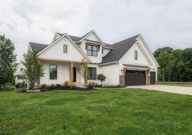 2nd image of 1912 Creekside Dr, Byron Center, MI 49315 | MLS# 70537975