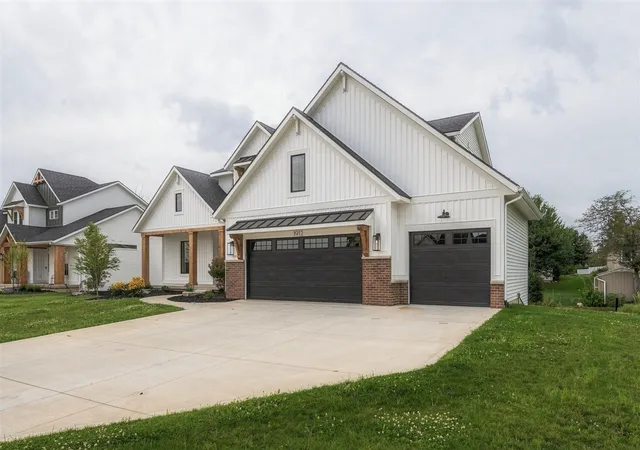 3rd image of 1912 Creekside Dr, Byron Center, MI 49315 | MLS# 70537975
