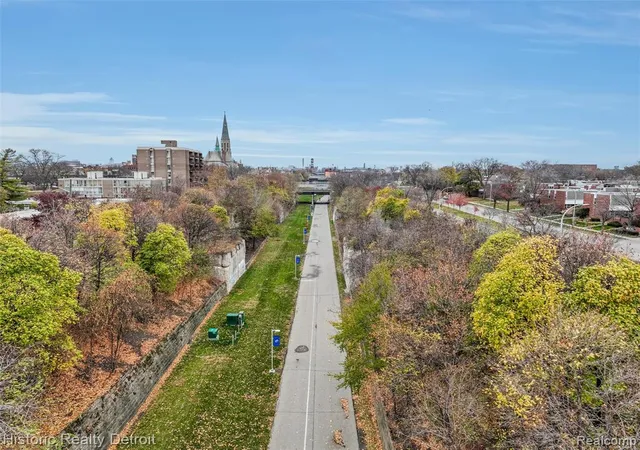 Homes for sale in Detroit, MI | 1300 E Lafayette #2409, Detroit, MI 48207 | MLS# 60982362