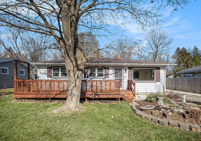 Photo 2 of Sale Pending at 149 Sunset Blvd, Battle Creek, MI 49017 | MLS# 70505237 | Listing updated on 2025-11-27