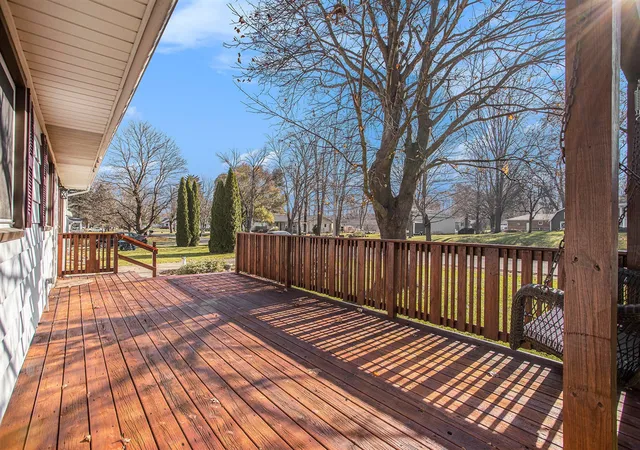 Photo 4 of Sale Pending at 149 Sunset Blvd, Battle Creek, MI 49017 | MLS# 70505237 | Listing updated on 2025-11-27