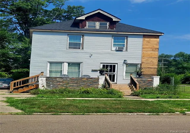 2nd image of 4408 Pennsylvania St, Detroit, MI 48214 | MLS# 60976165