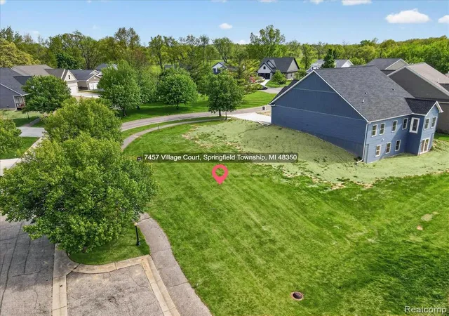 Homes for sale in Davisburg, MI | 7457 Village Ct, Davisburg, MI 48350 | MLS# 60995946