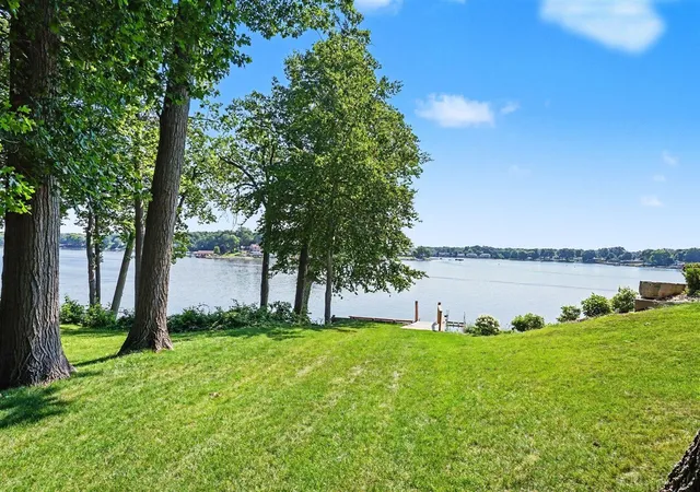 Homes for sale in Spring Lake, MI | 16115 Harbor View Dr, Spring Lake, MI 49456 | MLS# 70544556