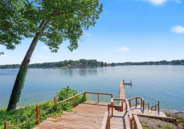 Homes for sale in Spring Lake, MI | 16115 Harbor View Dr, Spring Lake, MI 49456 | MLS# 70544556