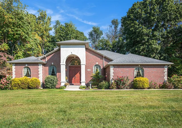 1st image of 106 Buckingham Ln, Battle Creek, MI 49017 | MLS# 70495349