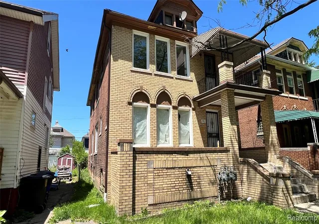 2nd image of 1980 W Grand St, Detroit, MI 48238 3459 | MLS# 60998095