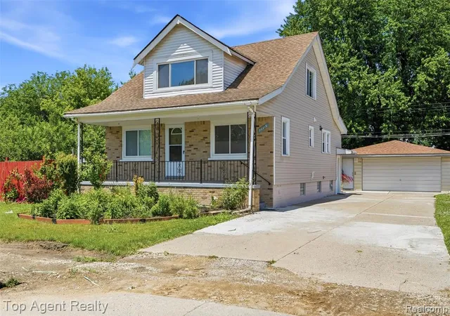 Homes for sale in Clinton Township, MI | 20219 Nicke St, Clinton Township, MI 48035 | MLS# 61002525