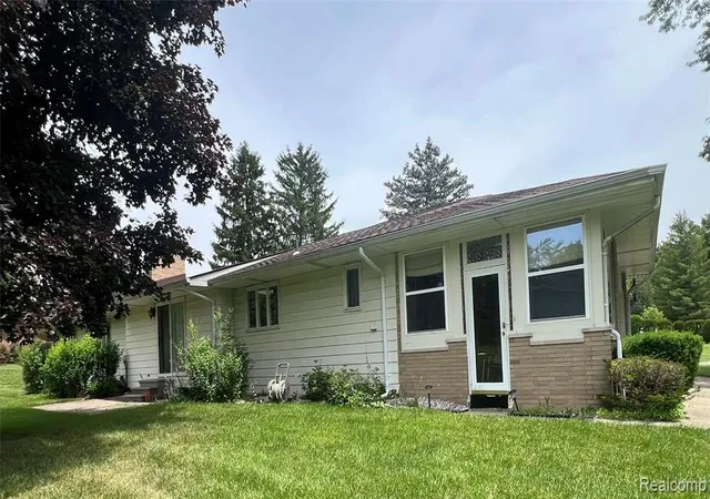 19th image of 1361 Dyemeadow Ln, Flint, MI 48532 | MLS# 61007724