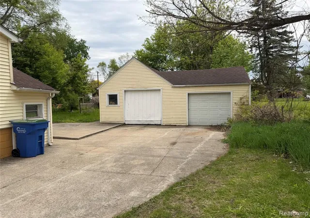 Homes for sale in Warren, MI | 3992 Dallas Ave, Warren, MI 48091 | MLS# 61003426