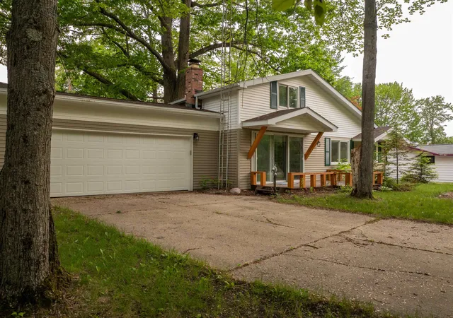 Photo 1 of Sale Pending at 4177 Seminole St, Gladwin, MI 48624 | MLS# 50217984 | Listing updated on 2026-08-13