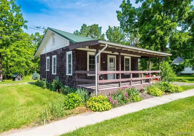 Homes for sale in Otisville, MI | 360 S State Rd, Otisville, MI 48463 | MLS# 61008685
