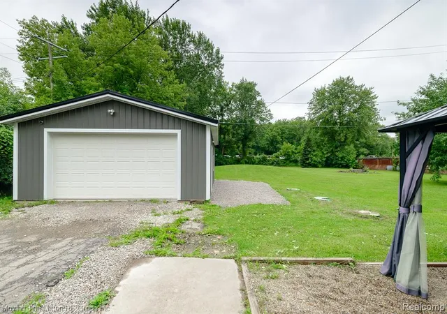 Homes for sale in Belleville, MI | 14220 Martinsville Rd, Belleville, MI 48111 | MLS# 61005539