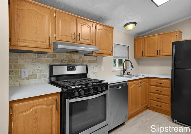 5th image of 5705 E Riverside Dr, Lyons, MI 48851 | MLS# 70546416