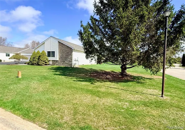 Homes for sale in Goodrich, MI | 7192 Hawthorne Cir, Goodrich, MI 48438 | MLS# 60986786