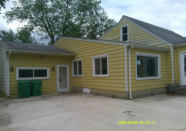 Homes for sale in Garden City, MI | 30925 Block St, Garden City, MI 48135 | MLS# 61000223