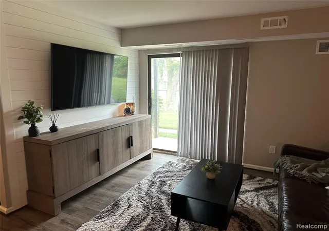 Homes for sale in Madison Heights, MI | 270 E 13 Mile Rd #34, Madison Heights, MI 48071 | MLS# 61008481