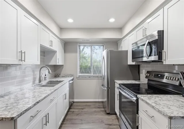 Photo 4 of Condo for sale at 270 E 13 Mile Rd #34, Madison Heights, MI 48071 2157 | MLS# 61008481 | Listing updated on 2026-09-06