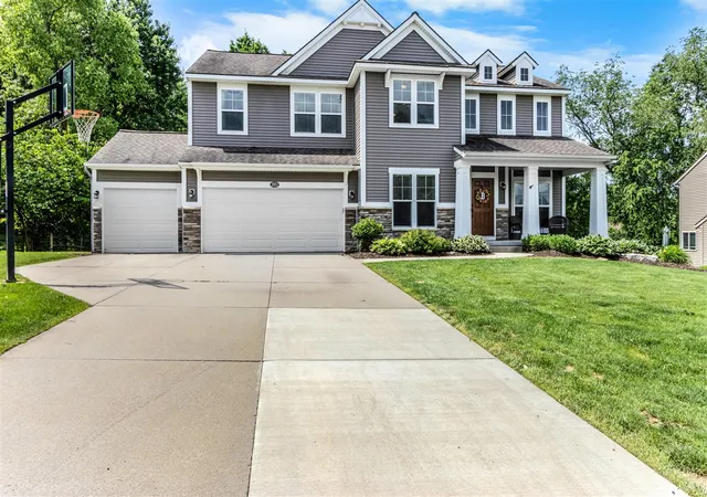1st image of 2852 N Saddle Ridge Ct, Rockford, MI 49341 | MLS# 70540035