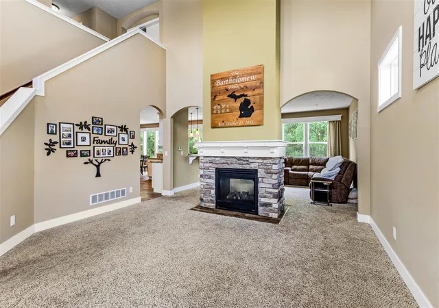 Photo 3 of Sale Pending at 2852 N Saddle Ridge Ct, Rockford, MI 49341 | MLS# 70540035 | Listing updated on 2026-06-20