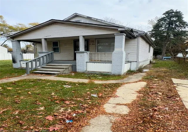 2nd image of 7646 Brace St, Detroit, MI 48228 | MLS# 60972633